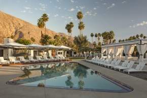 Palm Springs Pool Culture: The Most Iconic Pools & Resort Experiences