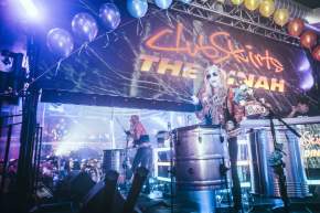 The Dinah: Empowerment, Music, and a Legacy in Palm Springs 🌈