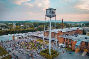 Creative Huntsville Art Classes and Experiences to Try at Lowe Mill A&E