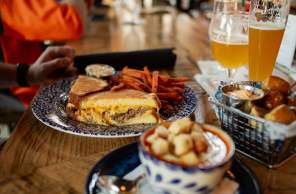 Cafe Hollander Wauwatosa