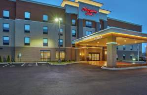 Hampton Inn Exterior