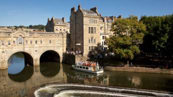 Bath Pulteney Bridge and Weir