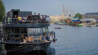 Bars and restaurants on boats in Bristol