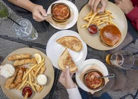 Manitowoc Munch: Outdoor Dining