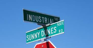 Explore Sunny Dunes Gayborhood 🏳️‍🌈