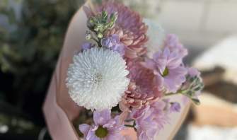 Build Your Own Bouquet and Mimosa!