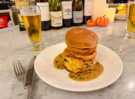 Burgers & Happy Hours: Milwaukee’s Perfect Pair