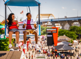Summerfest Skyglider Couple