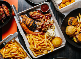 MOTOR Bar & Restaurant