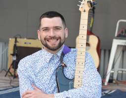 Live Music by Aaron Gee