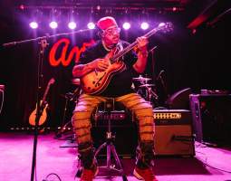 Leo Nocentelli (of The Meters) w/ The Peterson Brothers