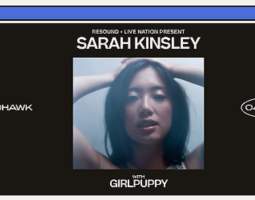 Sarah Kinsley w/ girlpuppy