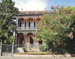 Join us for this 2-hour walking tour of New Orleans Historic Garden District - home to New Orleans Rich &amp; Famous. Our original Garden District walking tour combines history, architecture, unique plant life, celebrity homes, movie &amp; TV sites, and local legends (and maybe a ghost or 2) in what was the American sector of our city. We are the original walking tour company in New Orleans with over 26 years of presenting the history and culture of this unique section of our city. This elegant neighborhood was built in the 1800s to rival the beauty and splendor of the French Quarter. It is no wonder that this scenic neighborhood has become the backdrop for many movies and television productions. See the homes of the rich and famous, including the former homes of Anne Rice, John Goodman, and Nicholas Cage, to name a few. Hear the latest celebrity gossip and scandals. Don't be surprised if you walk upon an ongoing filming of popular TV show or movie.