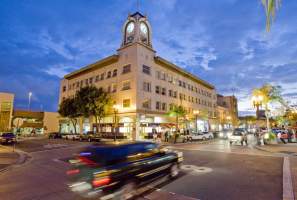 A Downtown Santa Ana Creative & Culinary Effect Pairing Weekend Getaway