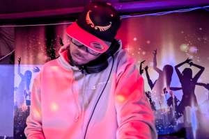 Splash Dance: DJ JP Black