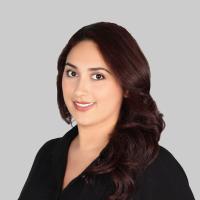 Aslihan's Headshot