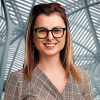 Ivana Davidovic Headshot