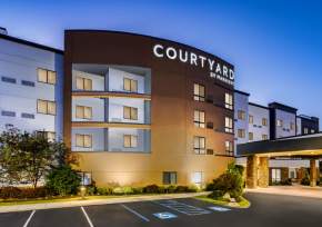 The Courtyard By Marriott