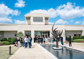 Jule Collins Museum of Fine Art
