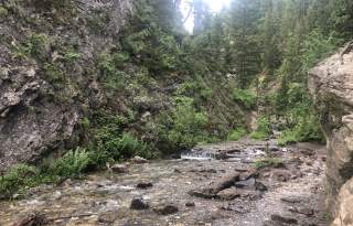Donut Falls Trail