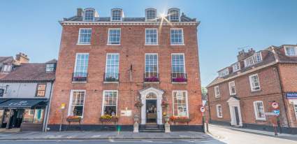 Chichester Harbour Hotel