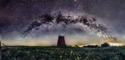Milky Way above Halnaker Windmill