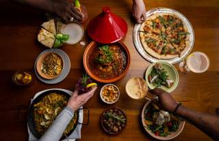 Eat Like Royalty This Winter: Queen’s Feast in Hickory