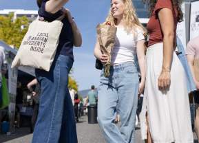 A Green Guide to Shopping Sustainably in Kelowna