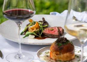 Where to Eat in Kelowna & the Okanagan Valley: A Guide to Local Foodie Spots