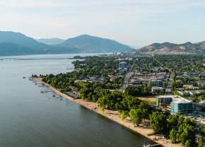 Explore the Neighbourhood: Guide to Pandosy