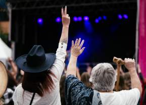 Canadian Country Music Week in Kelowna, BC | Where To Stay & What To Do