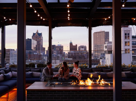 5 Places for Outdoor Dining and Drinks in Milwaukee This Fall