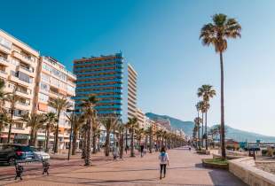 Routes to walk by the sea and unwind from stress in Fuengirola