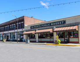 12 Points Public Market
