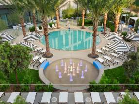 The Viv Hotel, Anaheim, a Tribute Portfolio Hotel Pool