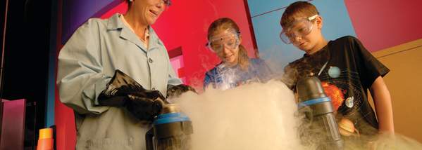 Dry ice activity for kids at the Museum of Science and Technology (MOST)