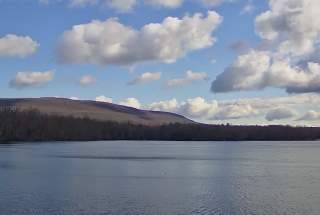 Live Webcam West View at Mountain Springs Lake Resort in Reeders