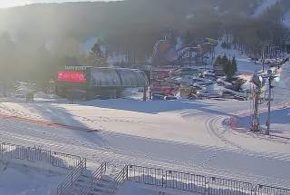 Live Webcam View at Camelback Resort (Base)