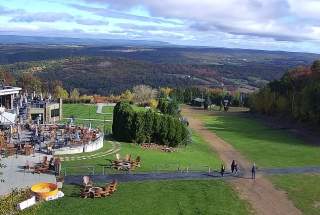Live Webcam View at Blue Mountain Resort (Slopeside)