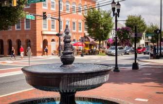 Bel Air Main Street Fountain