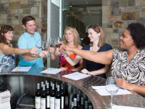 Top 5 Best Tasting Room Atmospheres