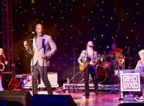 Best Spots for Live Music in Palm Springs 🎶