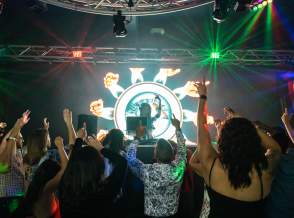 Gay Bars & Nightclubs in Palm Springs