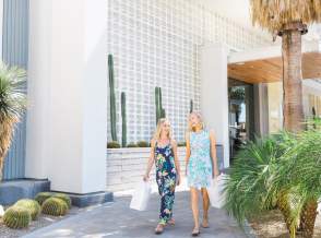 shopping outside kimpton rowan