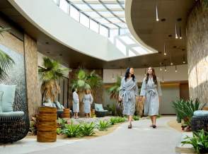 The-Spa-at-Sec-he-Walking-Ladies