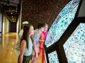 Palm Springs Art Walking Tour: Museums, Galleries & Public Art Downtown