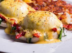 Eggs Benedict