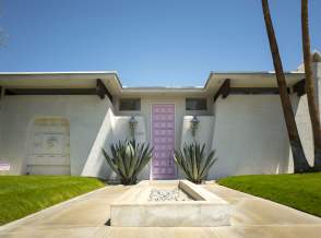 Palm Springs Self-Guided Colored Door Tour