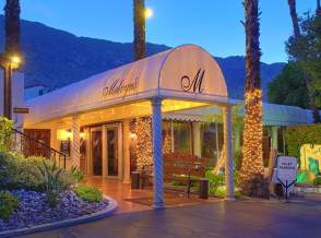 Historic Palm Springs Restaurants: Iconic Dining & Old Hollywood