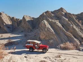 Outdoor Adventure in Palm Springs with Red Jeep Tour